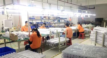 江蘇網(wǎng)絡(luò)客戶二次下單!光臣LED數(shù)碼管供不應(yīng)求!