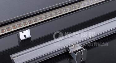 洗墻燈廠家告訴你：你缺少人生經(jīng)歷是因為你從不求助!